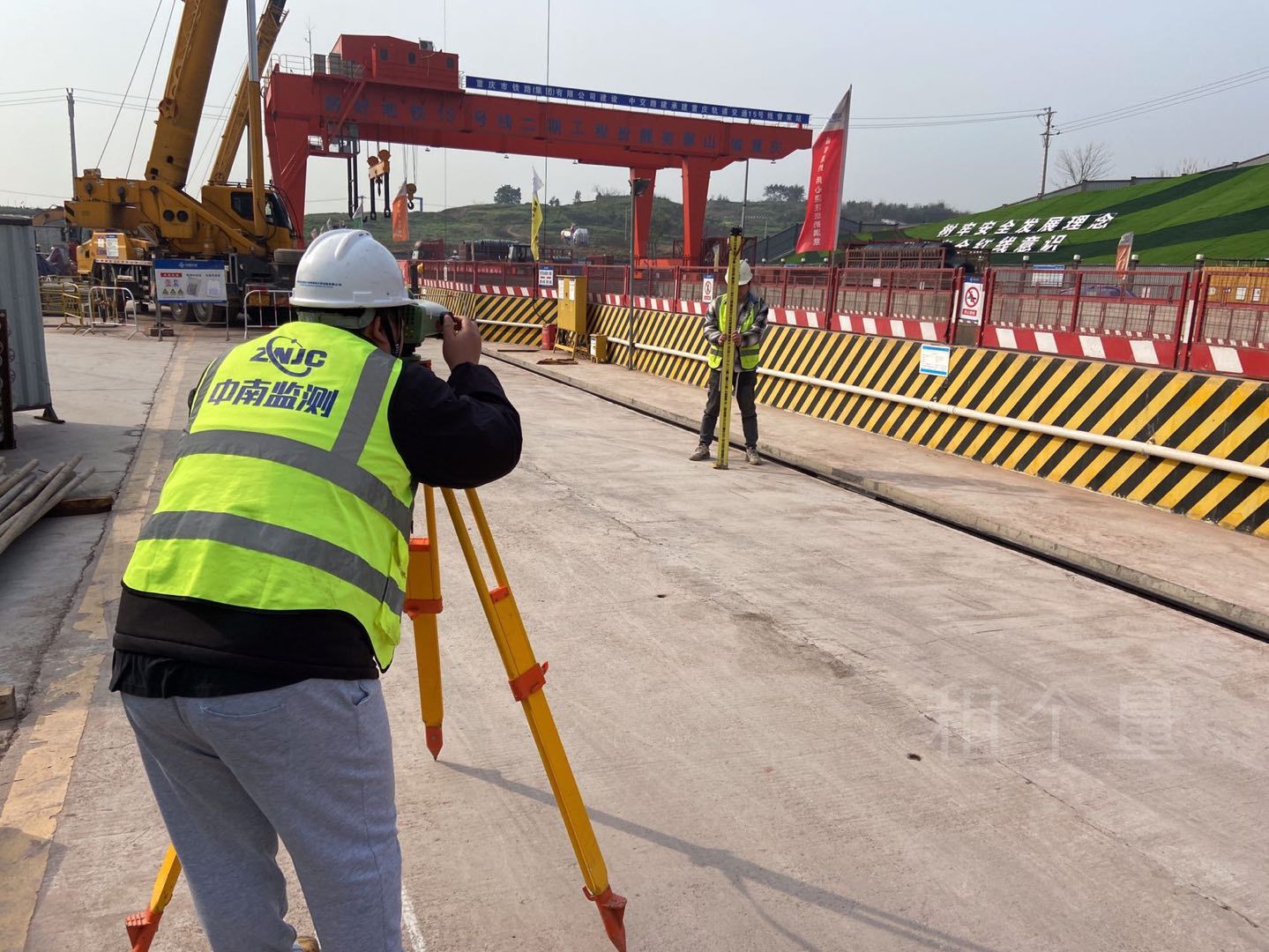 使用徠卡電子水準(zhǔn)儀時需要設(shè)置哪些參數(shù)